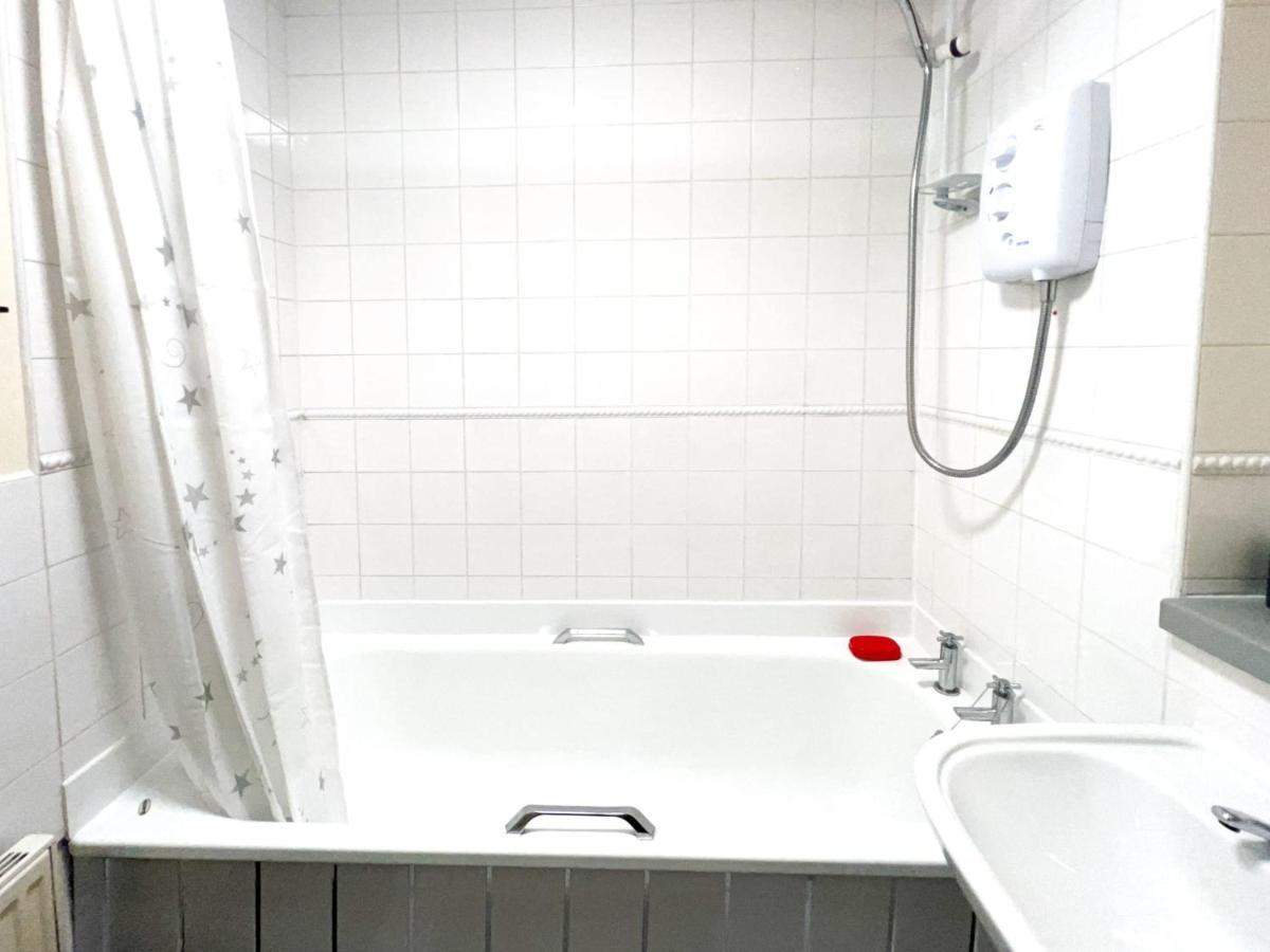 غلاسغو 2 Bedroom - River Clyde Home - Parking المظهر الخارجي الصورة